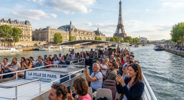 Découvrez le charme du tourisme en bateau en plein cœur de Paris !