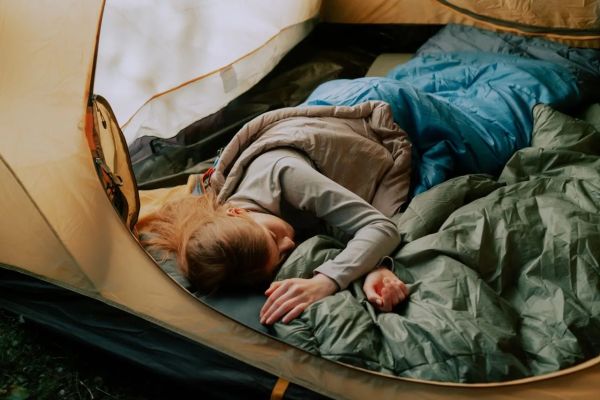 Dormir sous tente près d’annecy : confort et nature au rendez‑vous